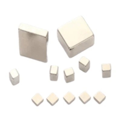 Kakvo je pakovanje sklopa raznih magneta?